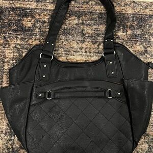 Chic Black Quilted Concealed carry Shoulder Bag